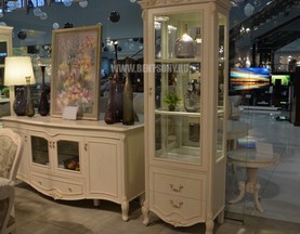 Витрина однодверная Флетчер-W (Классика, массив дерева) распродажа